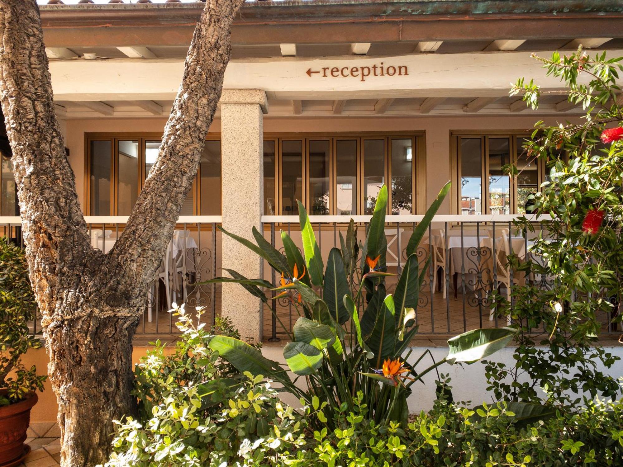Hotel Donatella Posada Kültér fotó